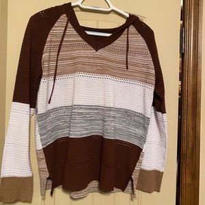 Women’s Hooded Shirt